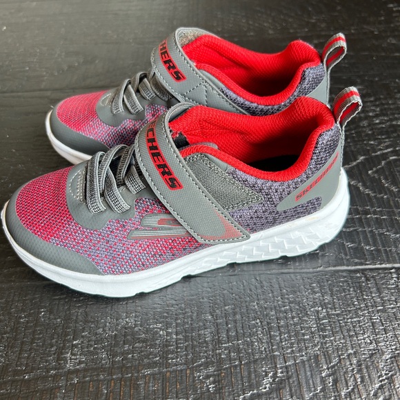 Like New Skechers sneakers - Picture 4 of 7